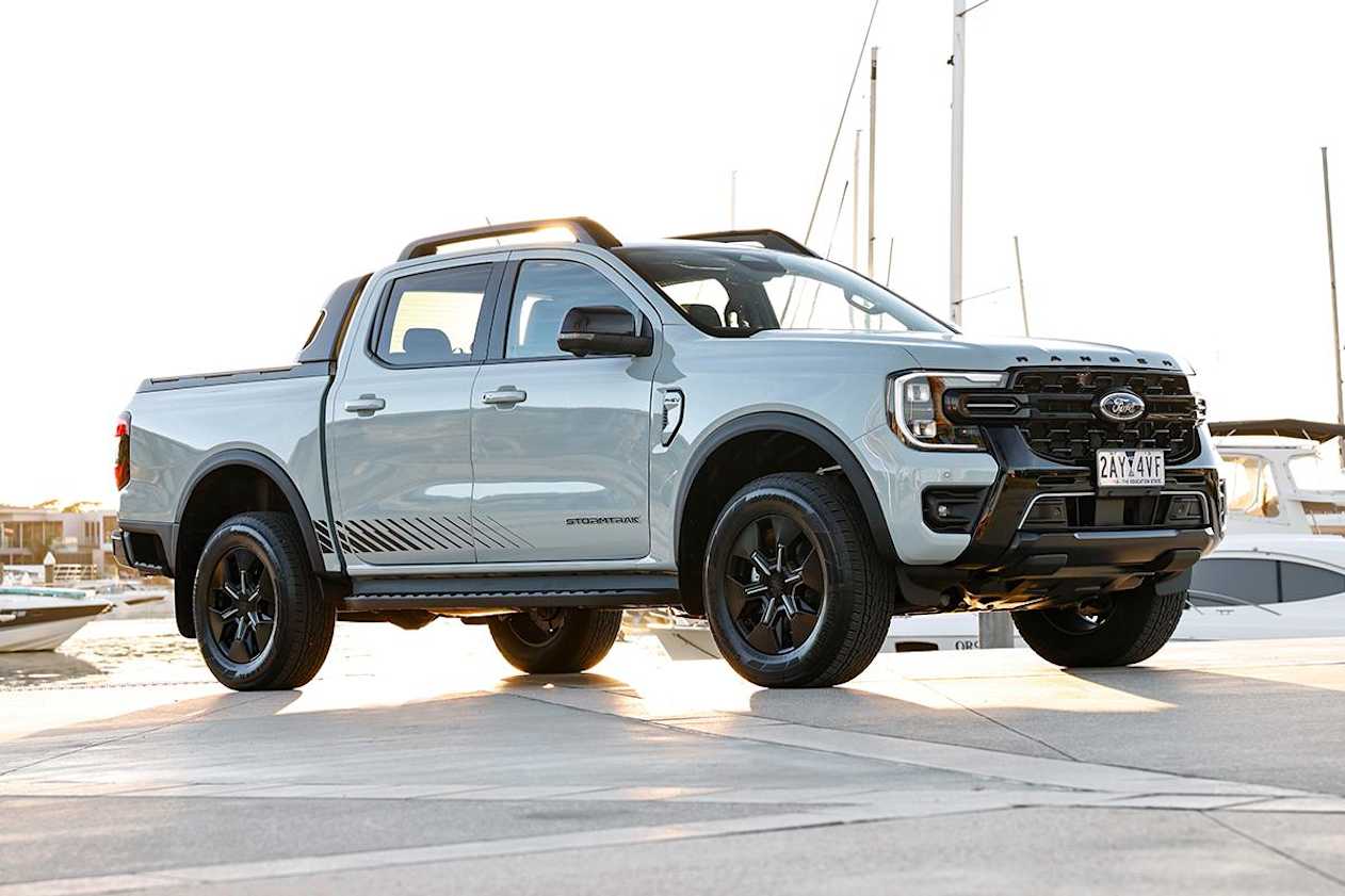 2025 Ford Ranger PHEV Stormtrak