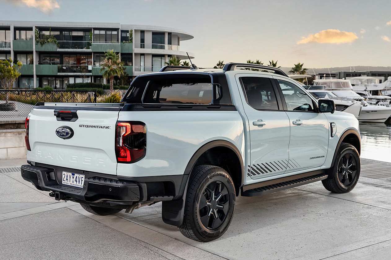 2025 Ford Ranger PHEV Stormtrak