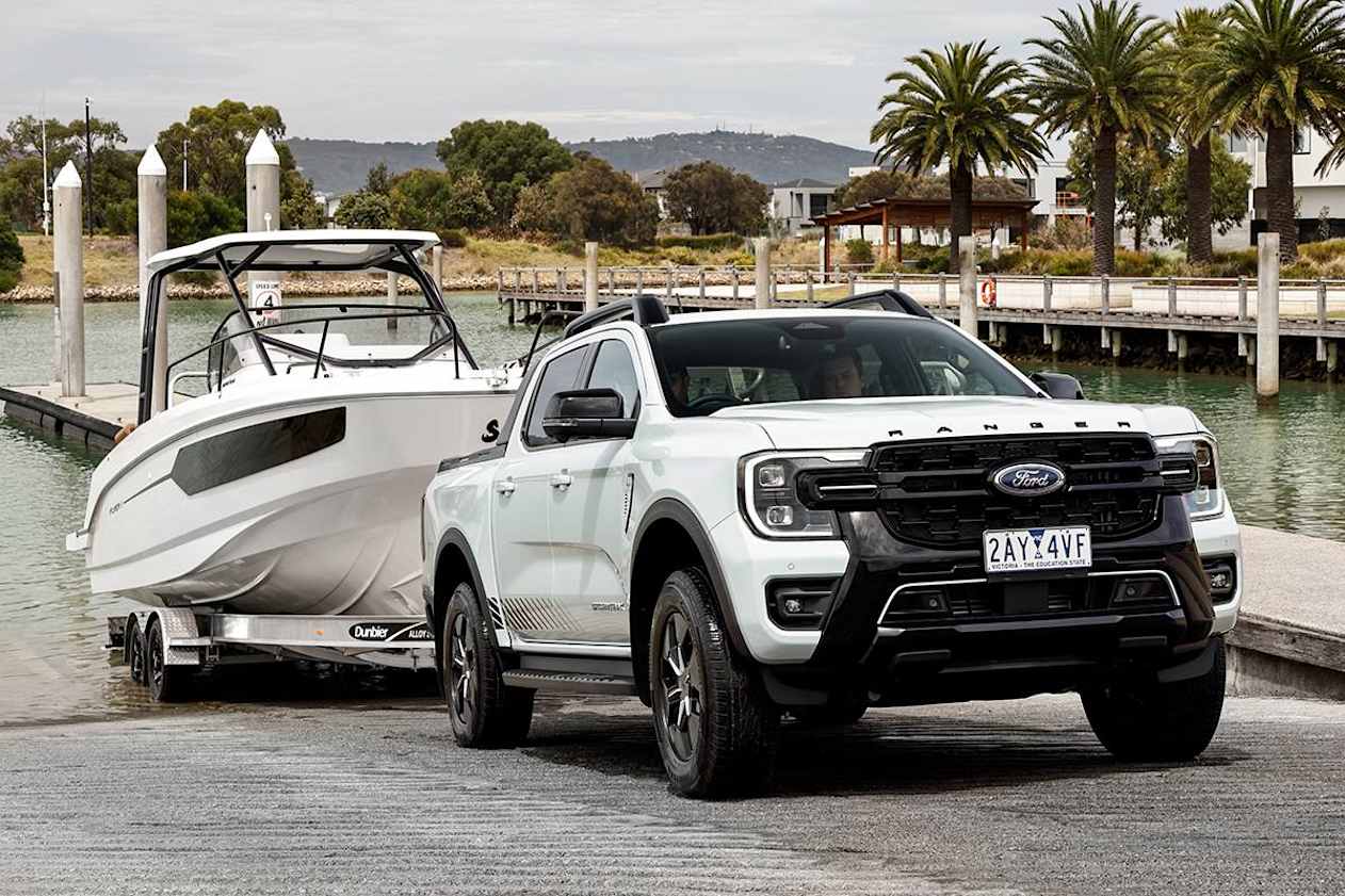 2025 Ford Ranger PHEV Stormtrak