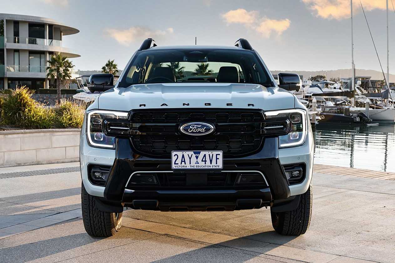 2025 Ford Ranger PHEV Stormtrak