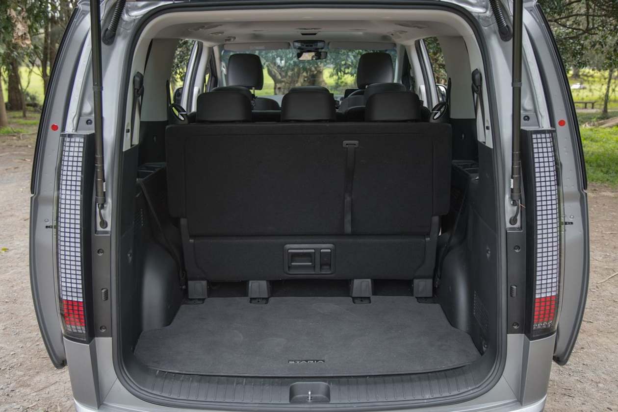 Hyundai Staria 2024 boot space