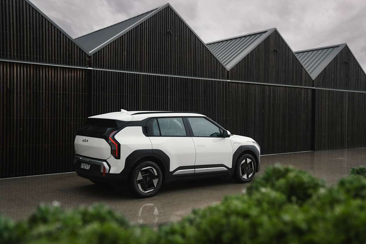 2025 Kia EV3 Air