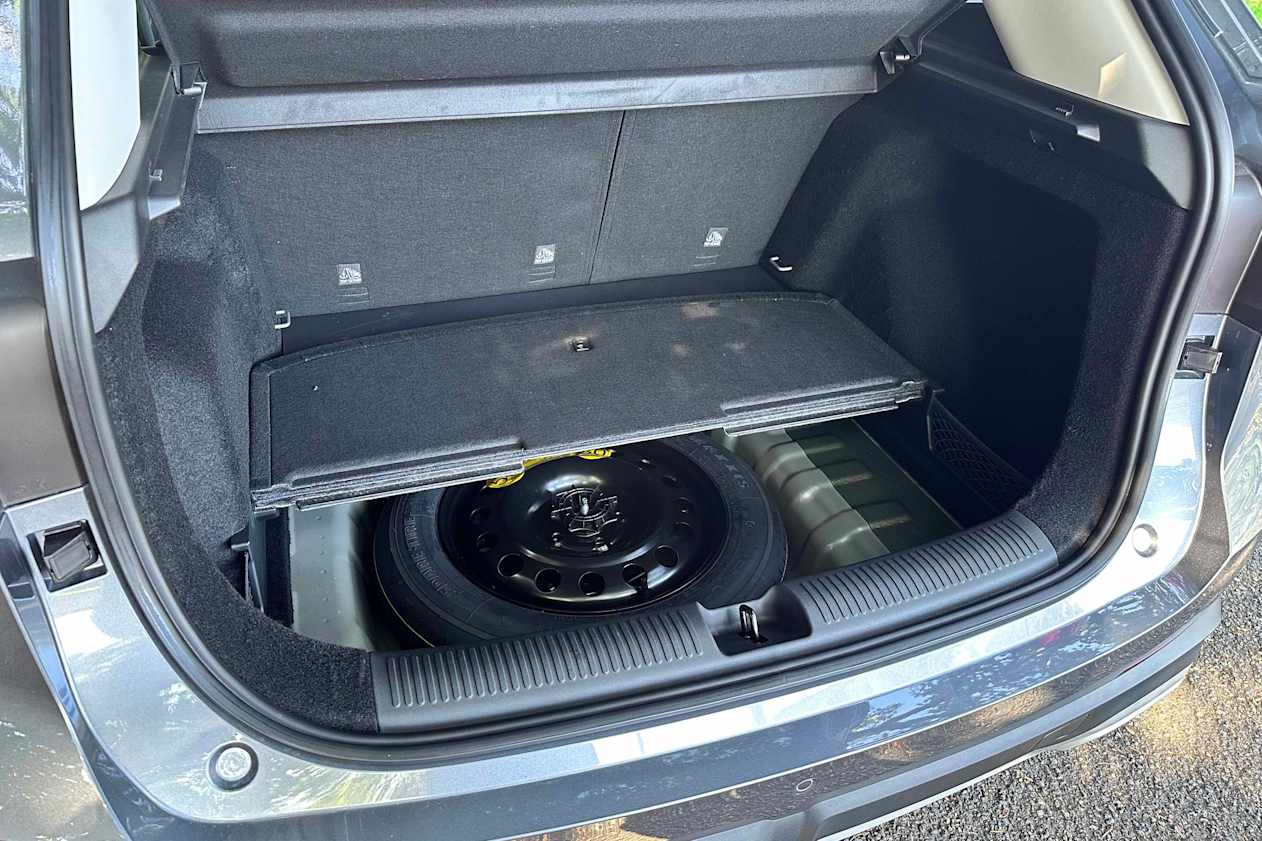 MG ZS 2025 boot space