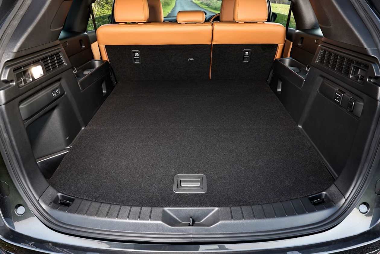 Mazda CX-70 boot space
