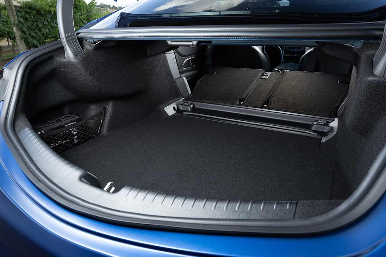 2025 Mercedes-AMG CLE 53.