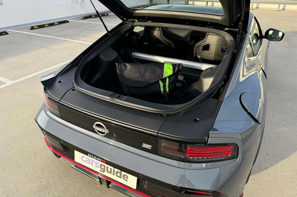 Nissan Z boot space