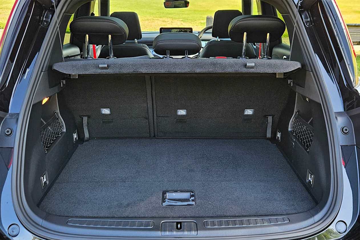 Smart 1 boot space