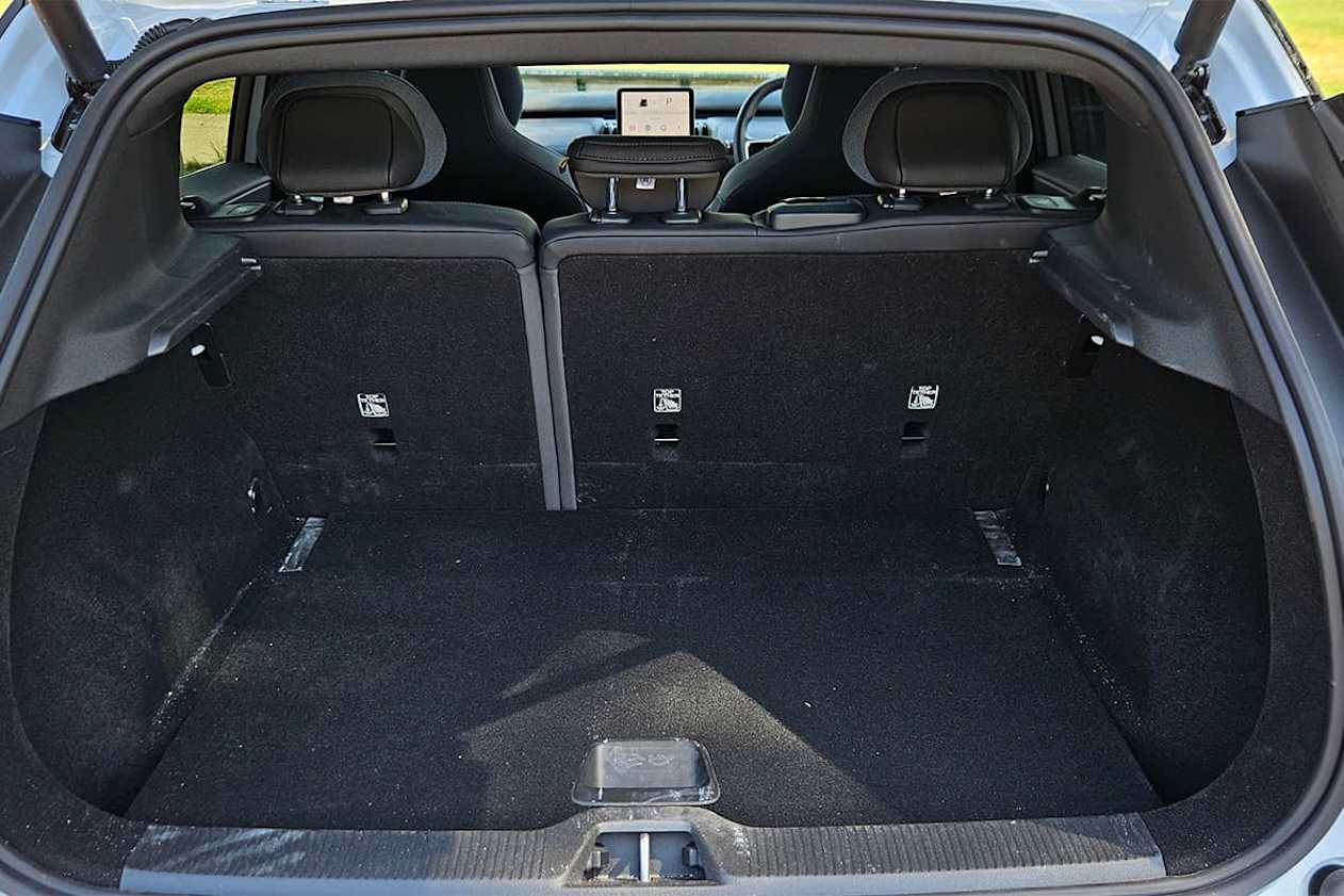 Volvo EX30 boot space