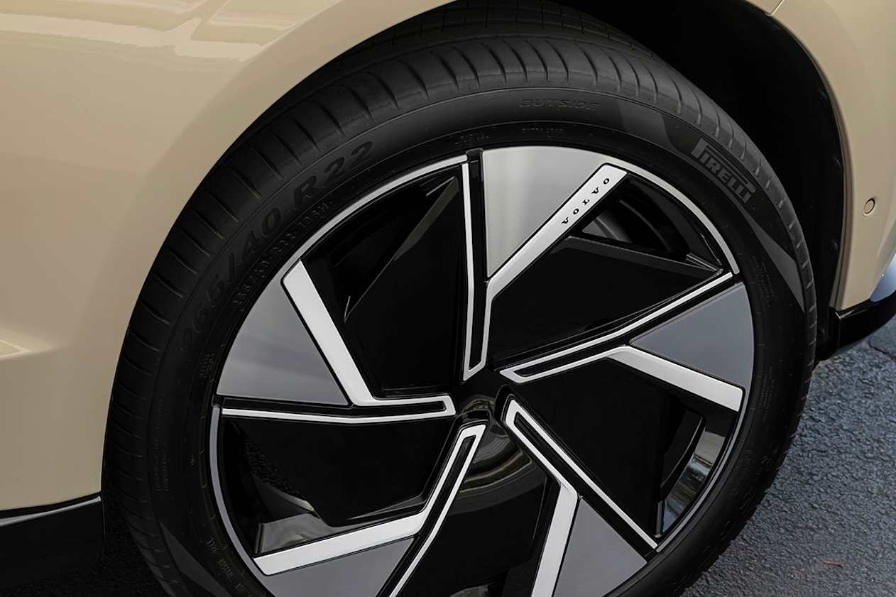 2025 Volvo EX90 Ultra