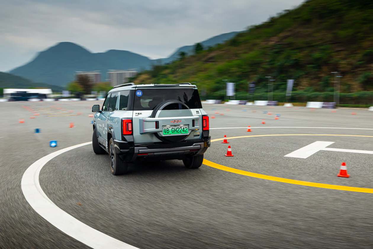 2026 Fangchengbao Leopard 8