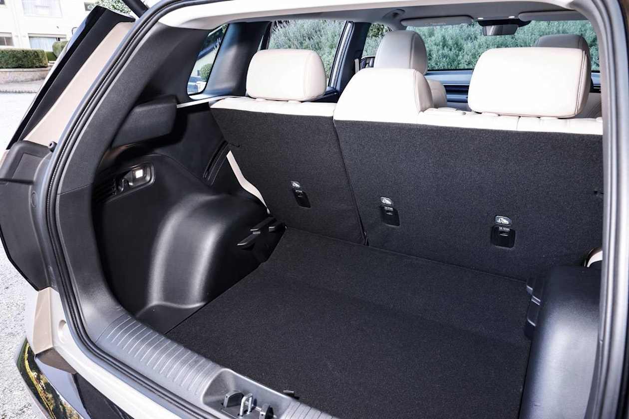 Gac Aion V boot space