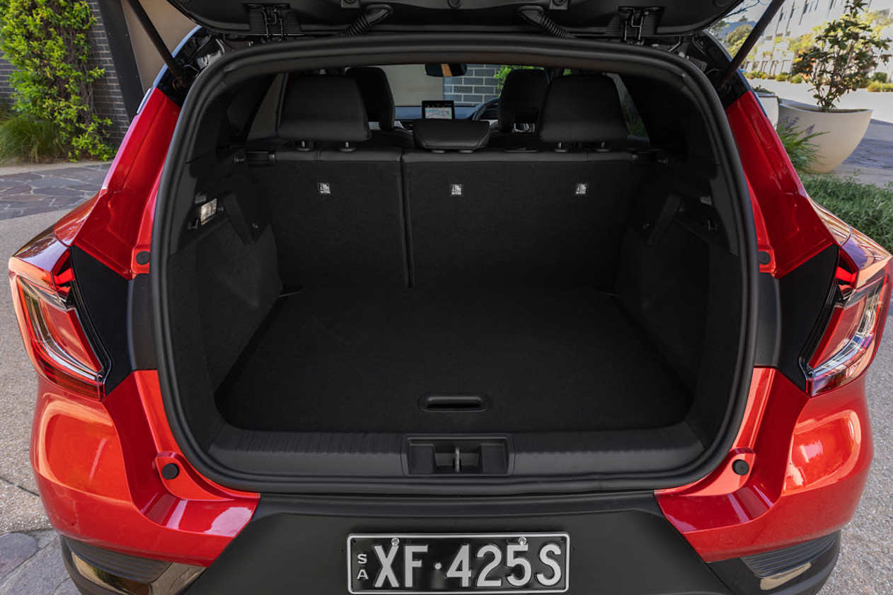 Mitsubishi ASX boot space