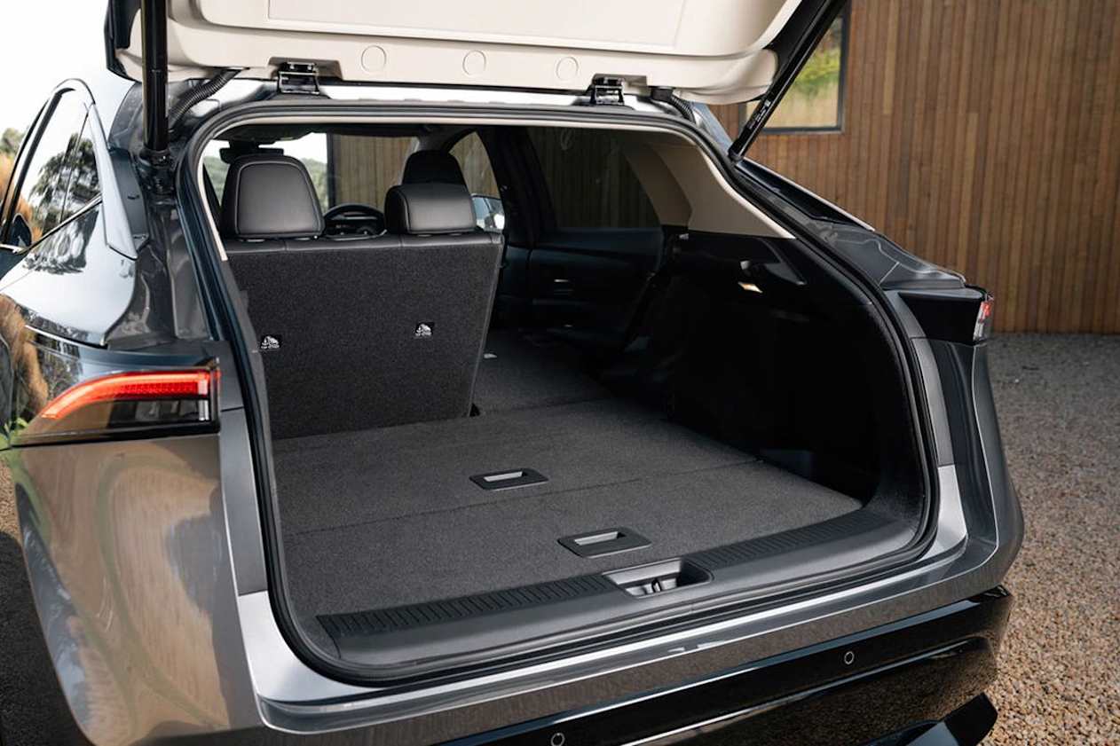 Nissan Ariya boot space