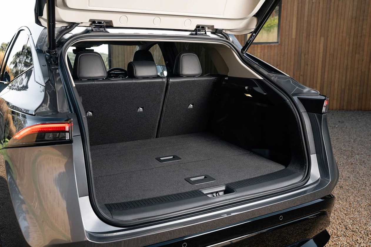 Nissan Ariya boot space