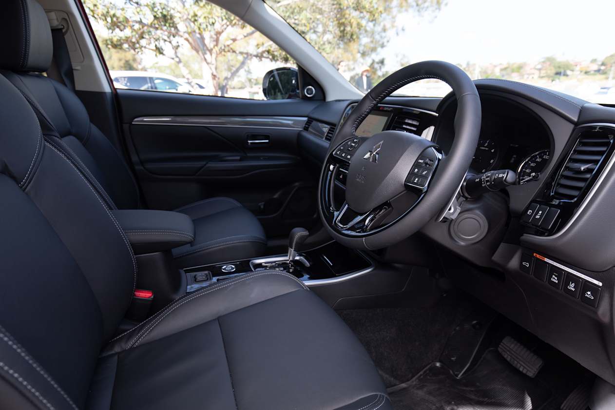 2020 Mitsubishi Outlander Exceed.