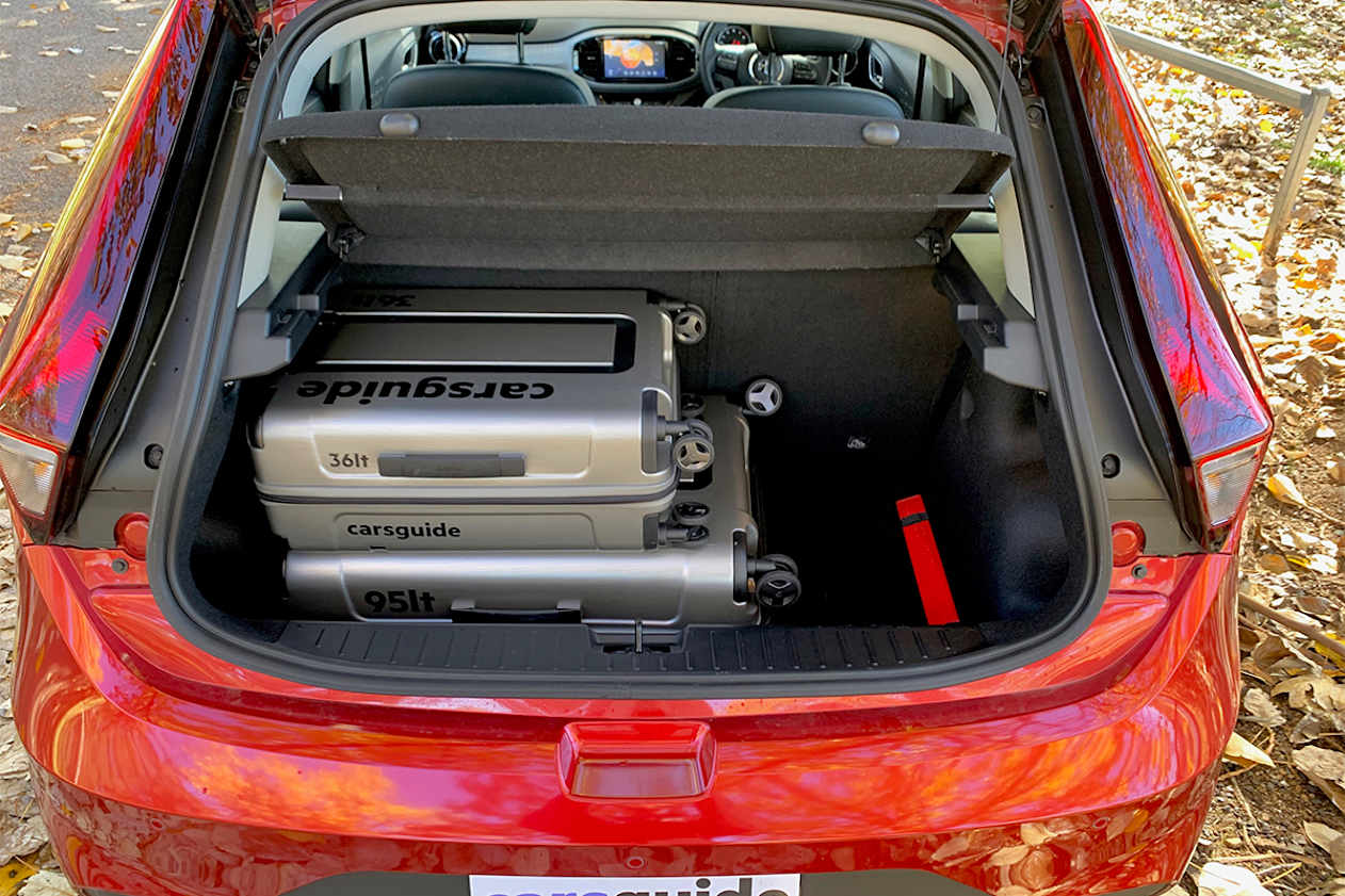 If you need more room fold the back seats down and the space grows to 1081L.