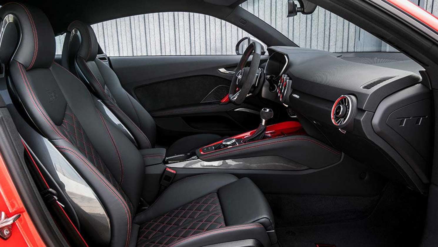 2017 Audi TT RS coupe.