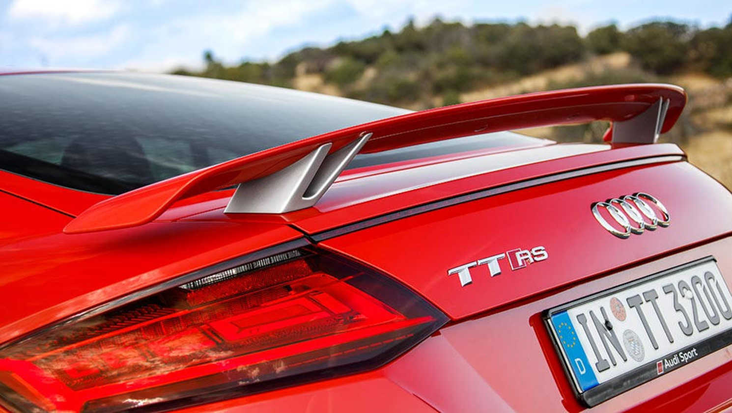 2017 Audi TT RS coupe.