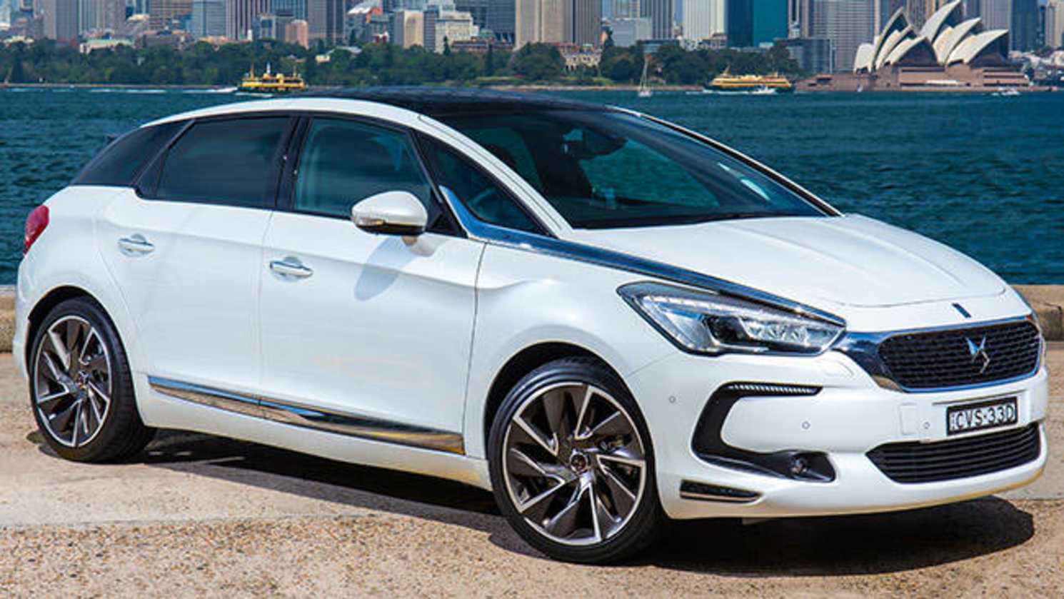 2016 DS5