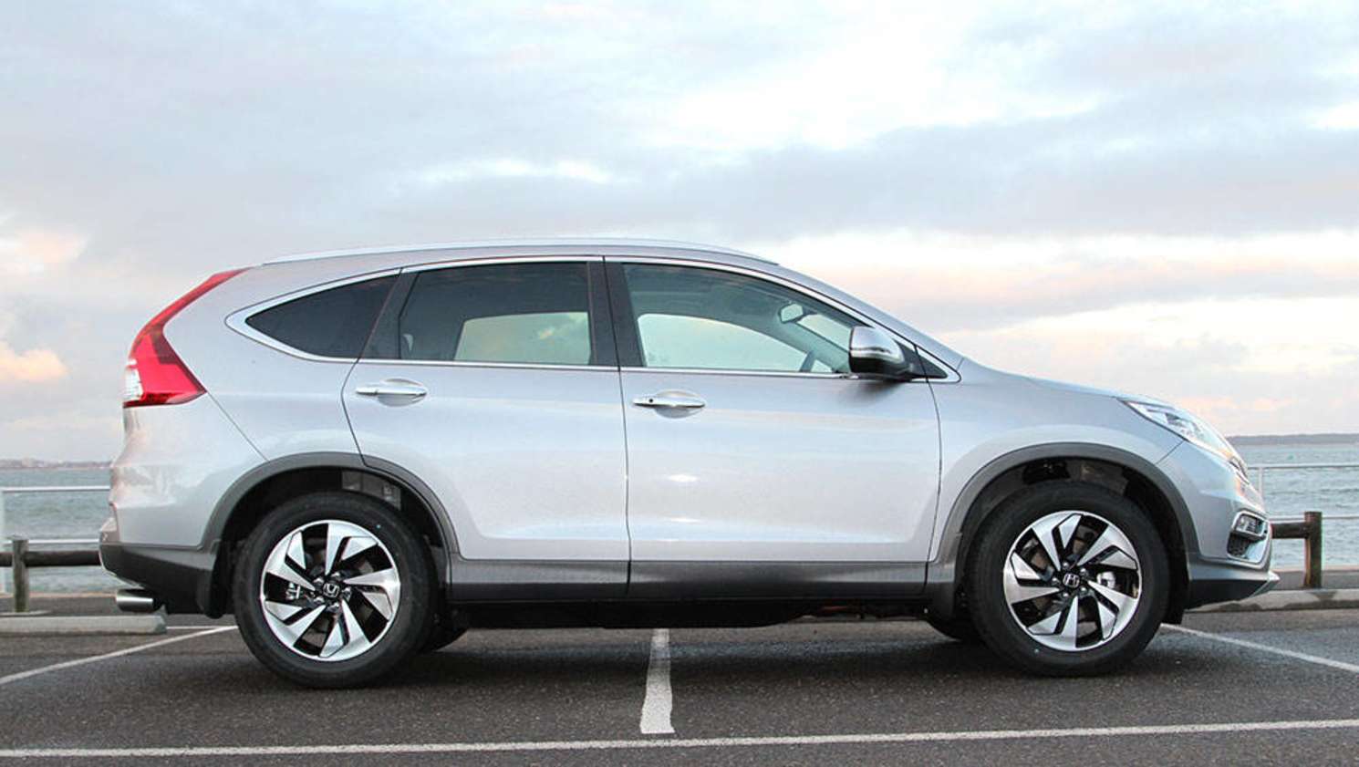 2016 Honda CR-V VTi-L. Image credit: Peter Anderson