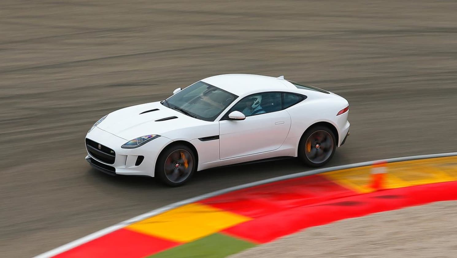 Jaguar F-Type Coupe R.