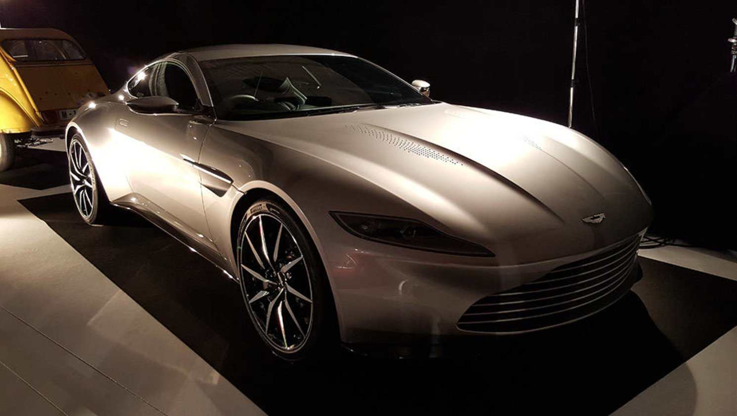 Movie and TV cars of the 2016 Paris motor show - Car News