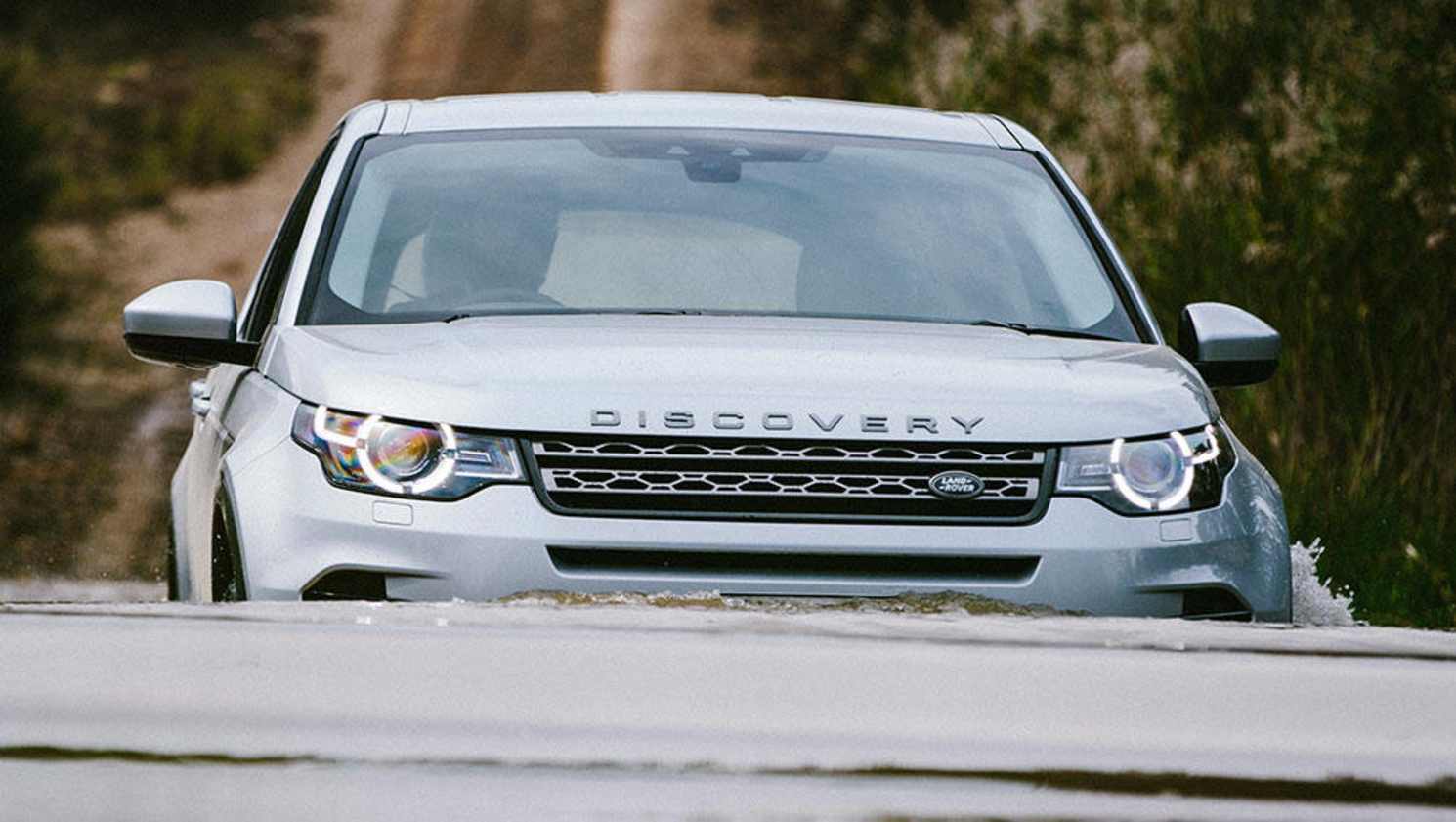 2016 Land Rover Discovery Sport SE.