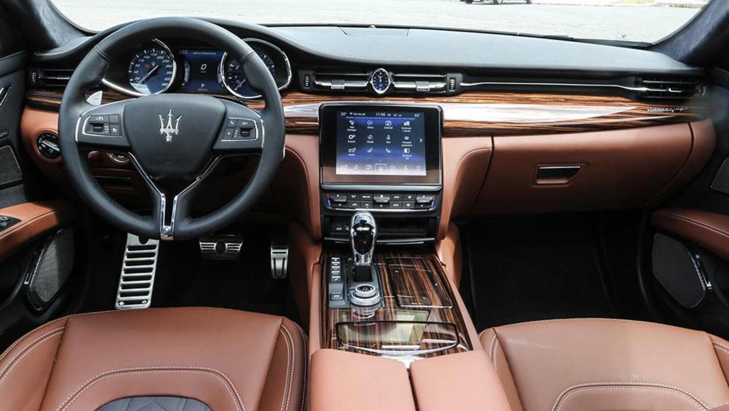 2017 Maserati Quattroporte GTS GranLusso, interior.