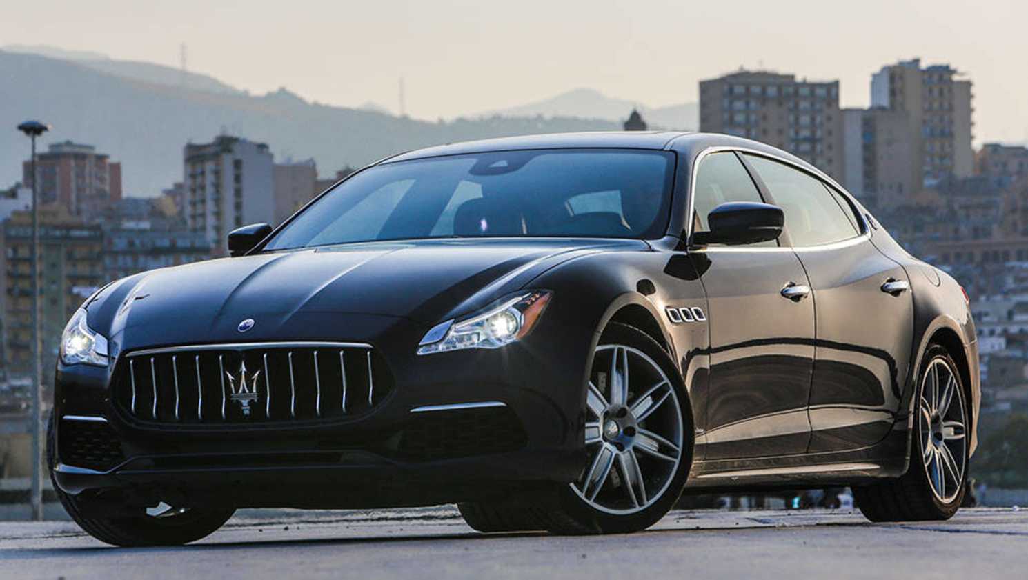 2017 Maserati Quattroporte GTS GranLusso.