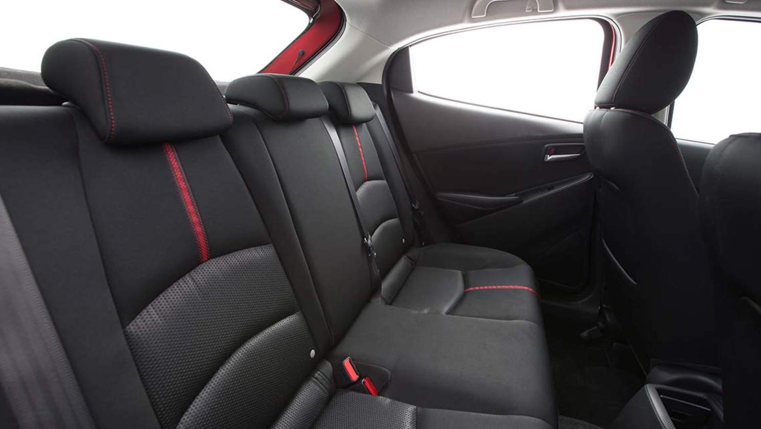 2015 Mazda 2 Genki