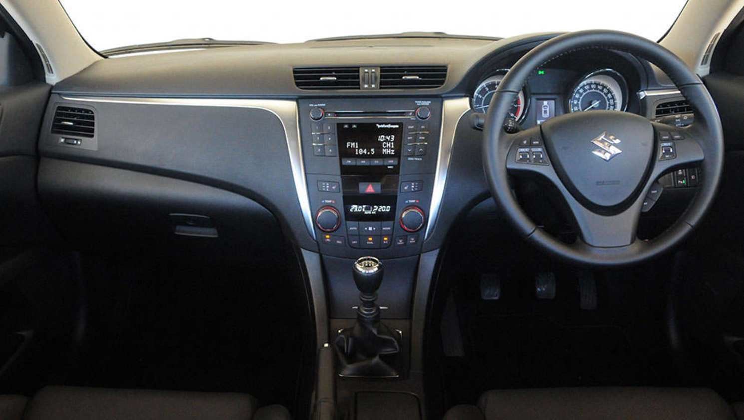 Suzuki Kizashi XLS.