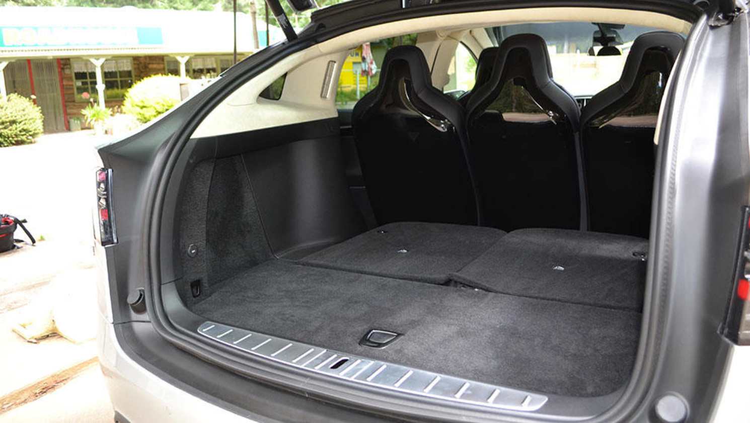 Tesla Model X 2017 (P100D model shown) image credit: Richard Berry