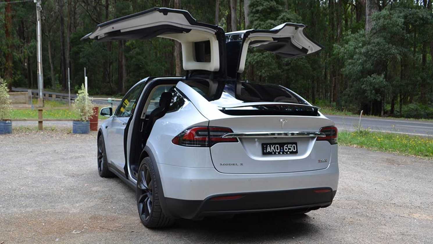 Tesla Model X 2017 (P100D model shown) image credit: Richard Berry