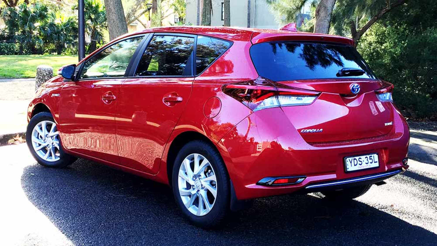 2016 Toyota Corolla Hybrid