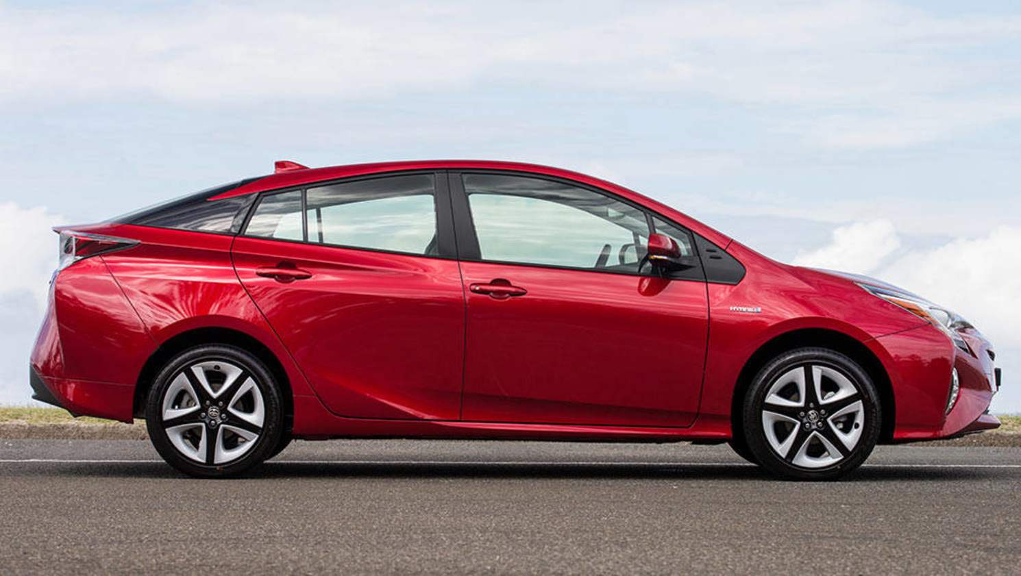 2016 Toyota Prius i-Tech