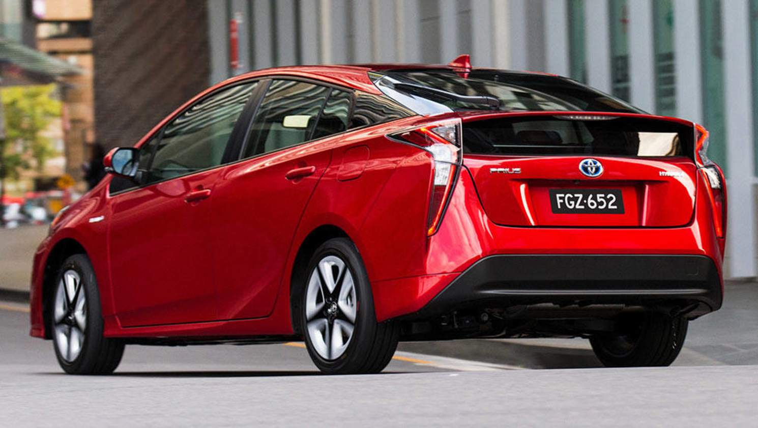 2016 Toyota Prius i-Tech