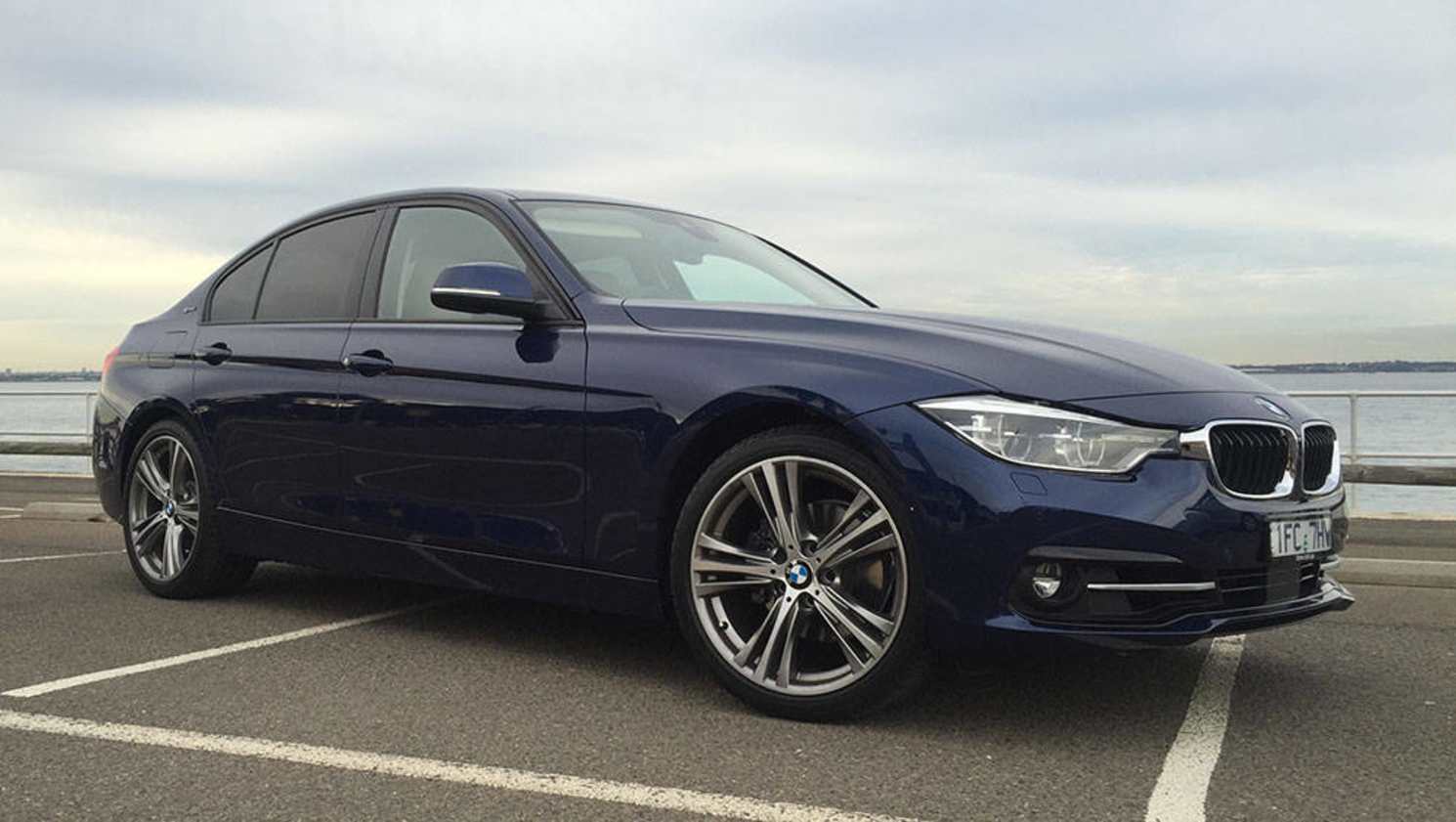 2016 BMW 330e.