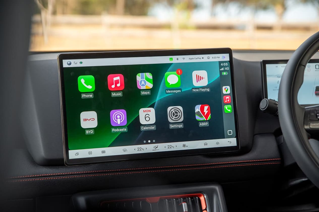 2025 BYD Shark 6 (image: Tom White)