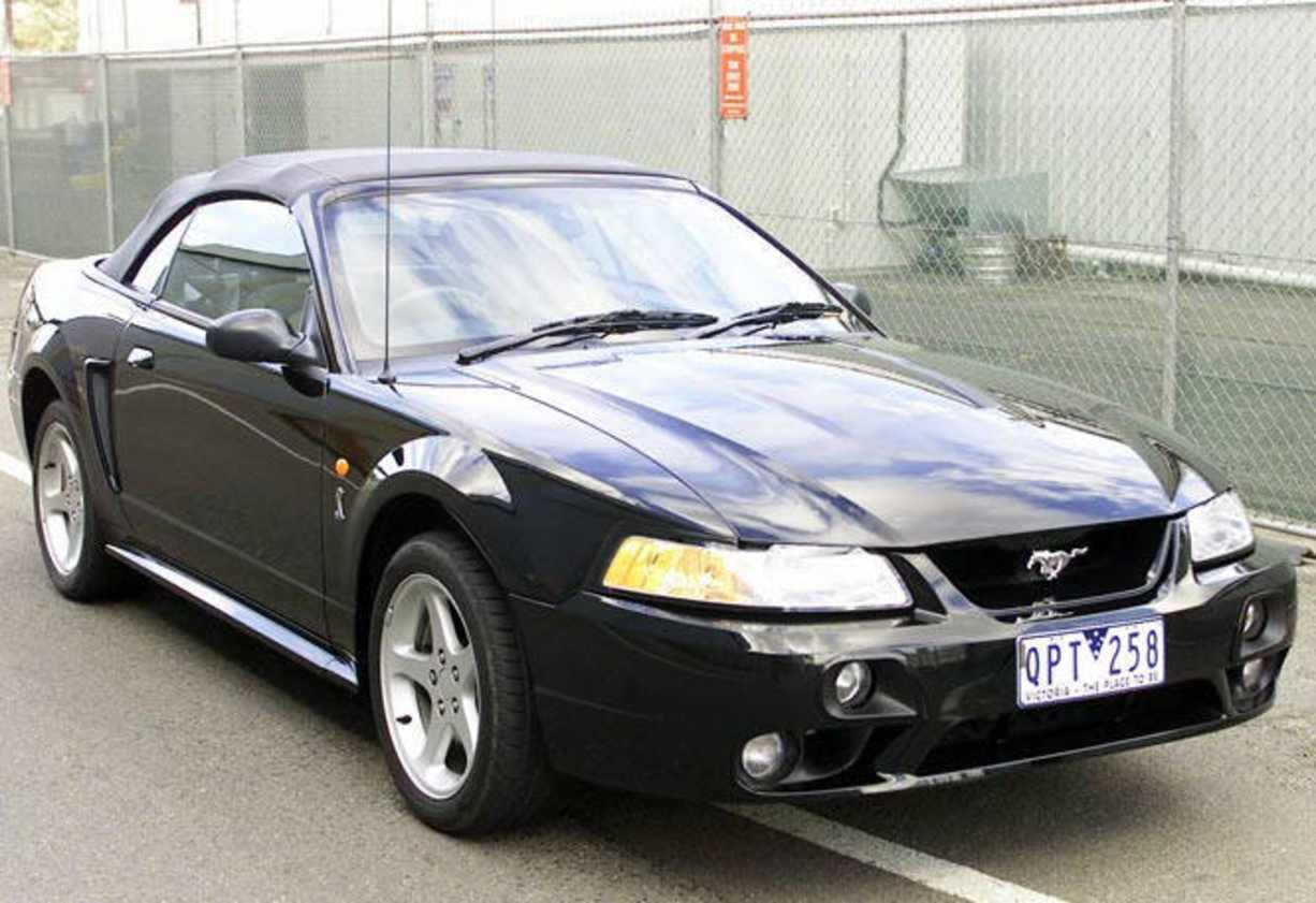 2001 Ford Mustang
