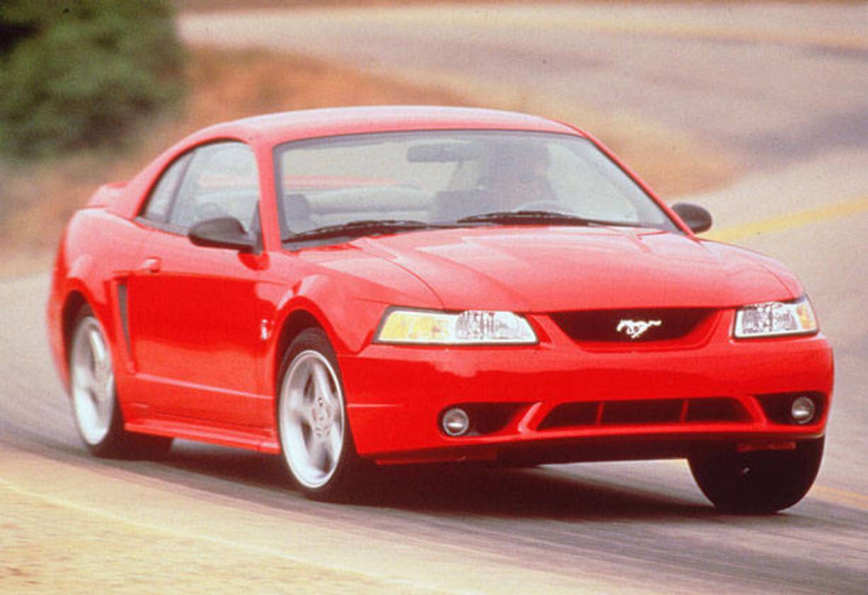 2001 Ford Mustang hardtop