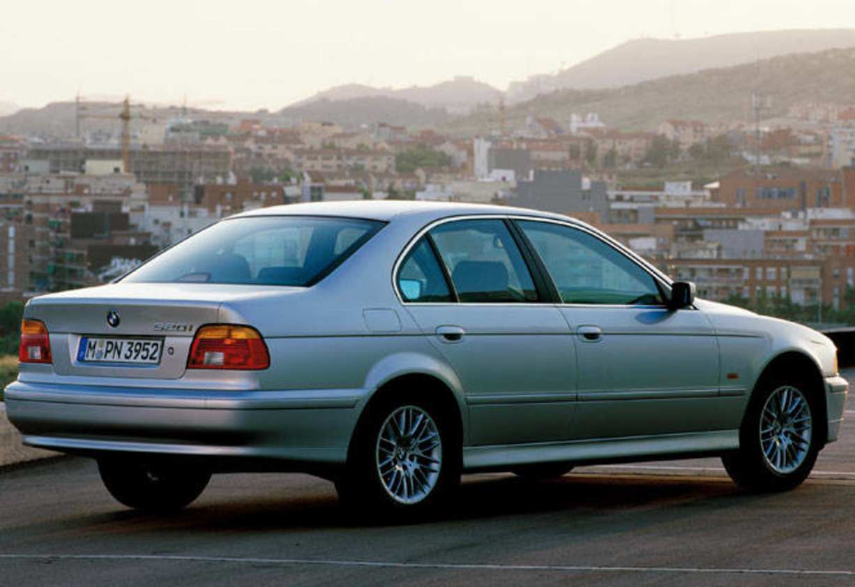 2001 BMW 5-Series E39