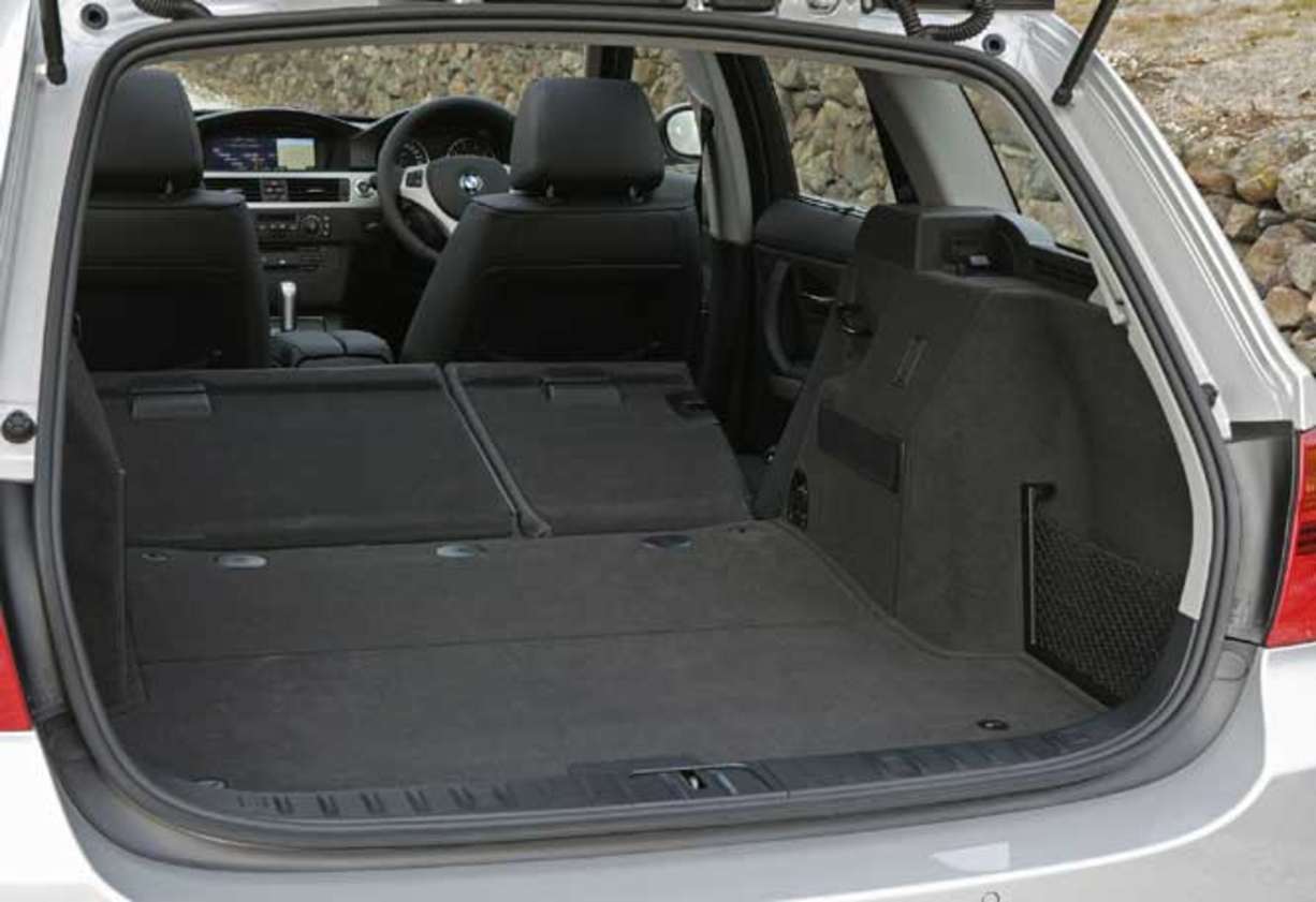 BMW 323i Touring
