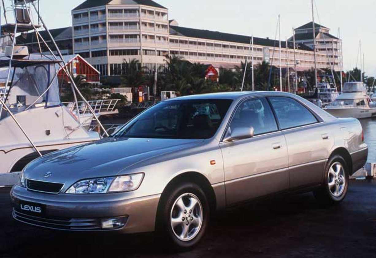1996 Lexus ES300
