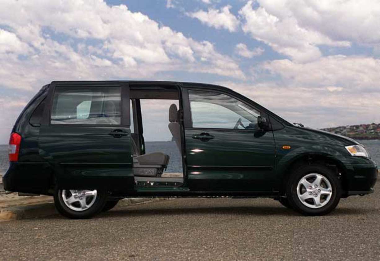 最適な価格 review: MPV Mazda Used 1993-1999 CarsGuide | その他