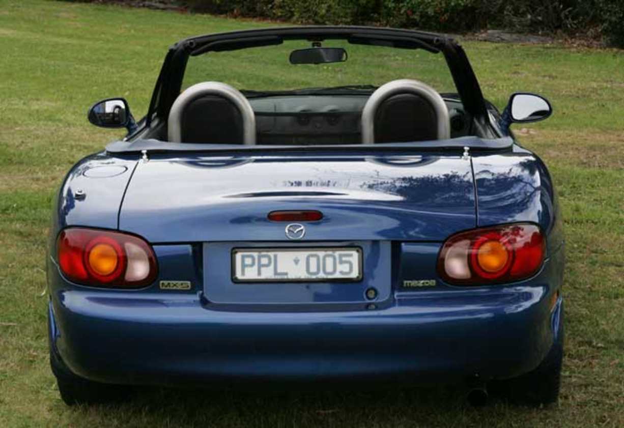 Col Nicholl&#039;s 1999 Mazda MX-5
