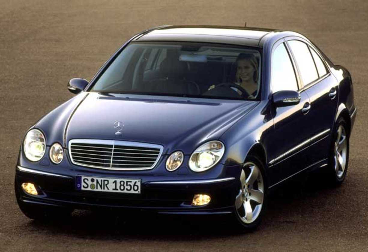 2000 Mercedes-Benz E-Class