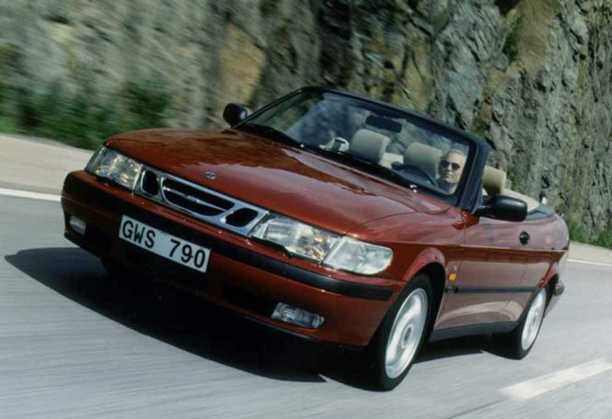 1999 Saab 9-3 SE convertible