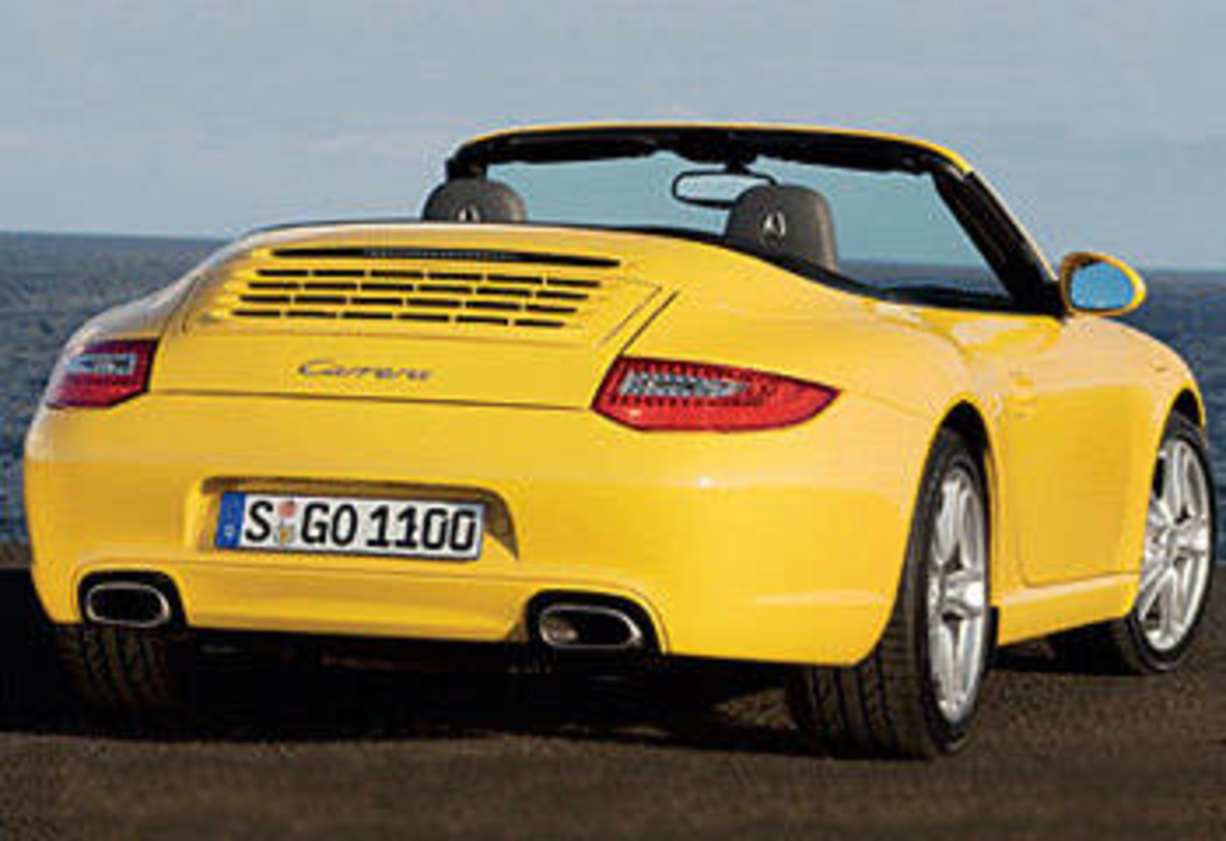 2009 Porsche 911.