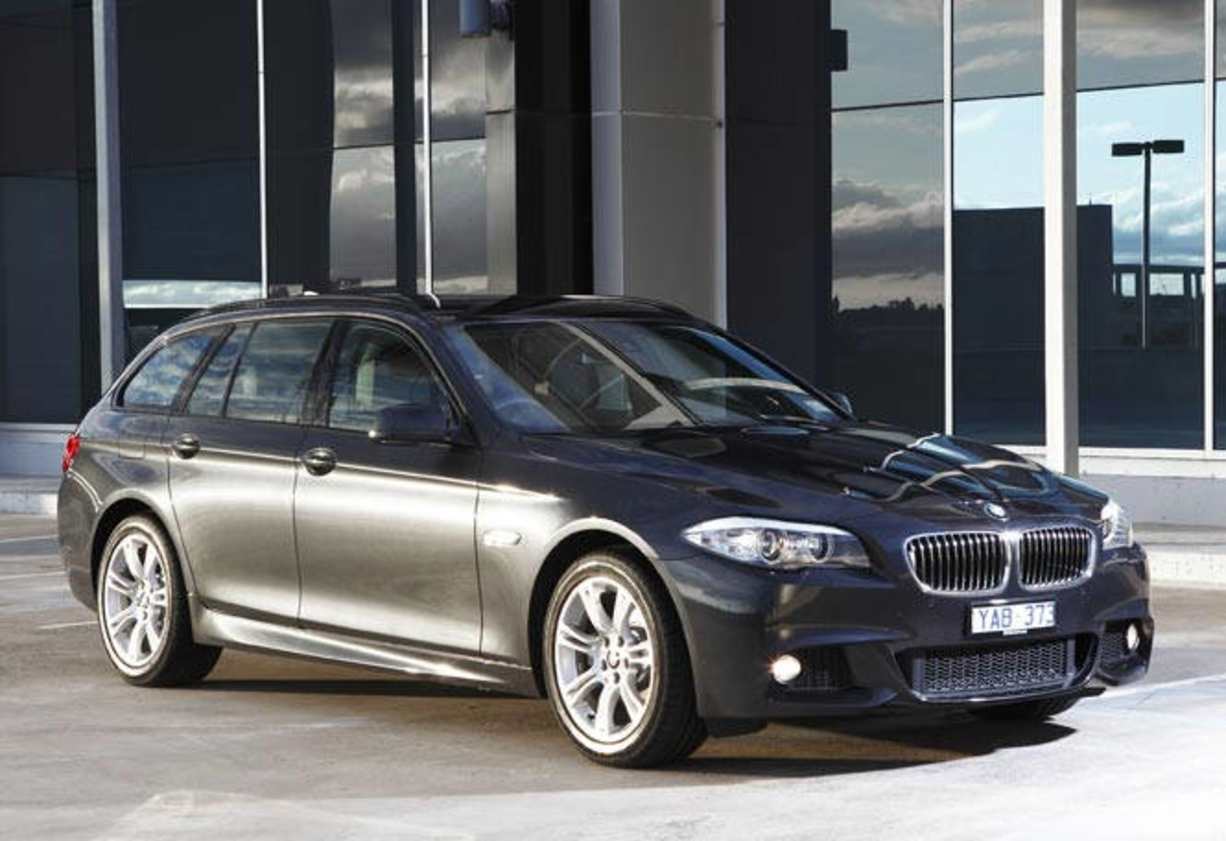 BMW 5 Series Touring wagon - 2011