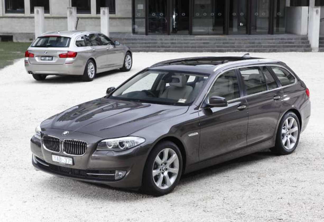 BMW 5 Series Touring wagon - 2011